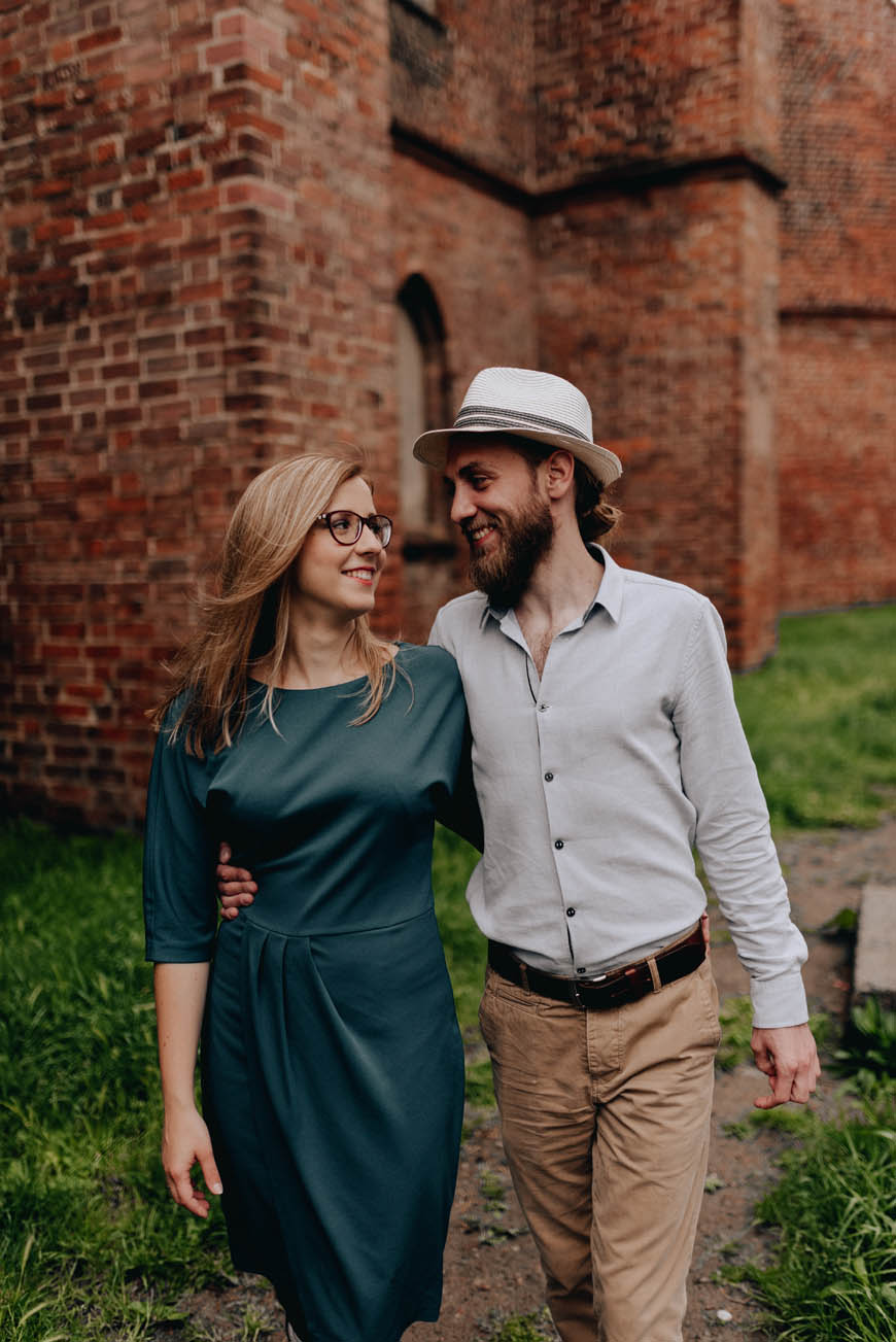 Sesja narzeczeńska w Elblągu | Agata i Krzysiek 15 074 alebosco sesja narzeczenska elblag stare miasto